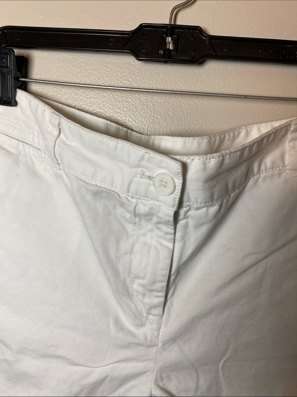LOFT Ann Taylor White Cotton Bermuda Shorts 14 - Picture 2 of 5